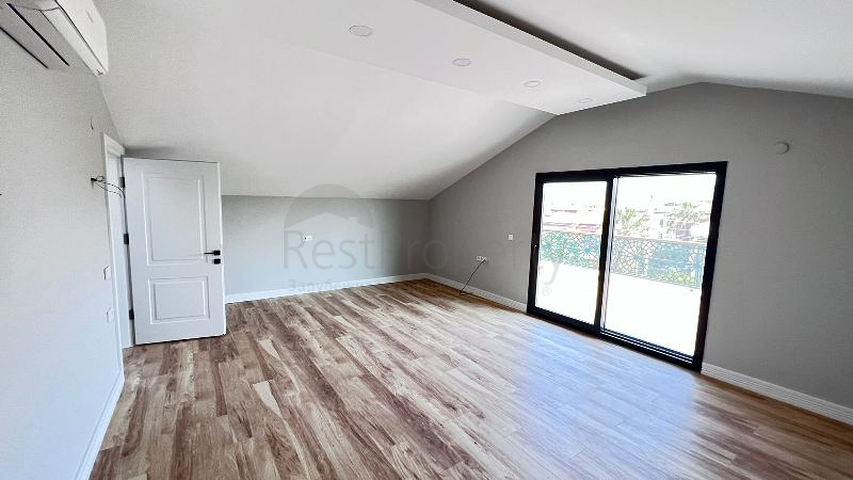 Вилла без мебели планировки 5+1 в районе Фетхие 