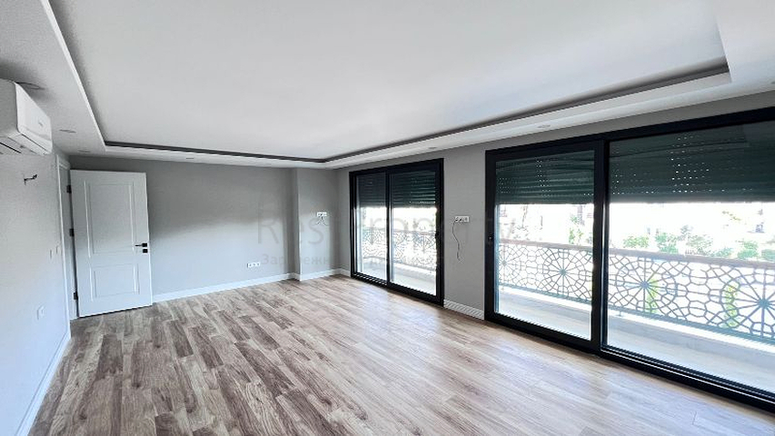 Вилла без мебели планировки 5+1 в районе Фетхие 