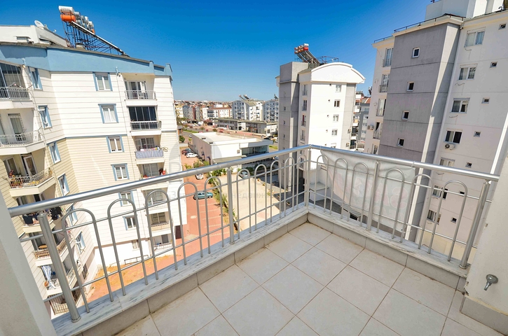 Просторная квартира планировки 2+1 в районе Кепез - Анталия 