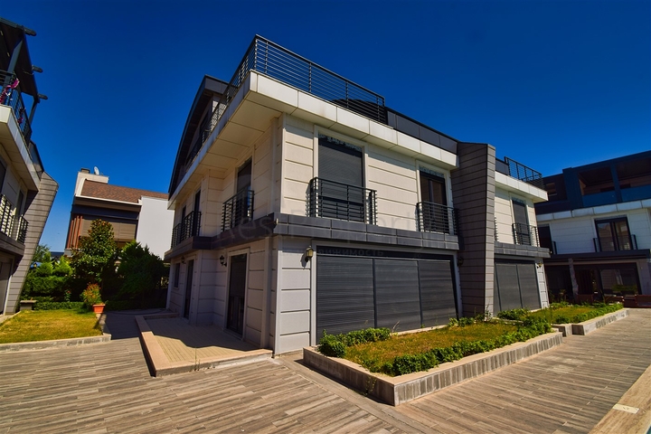 Вилла планировки 6+2 в микрорайоне Моллаюсуф - Анталия 