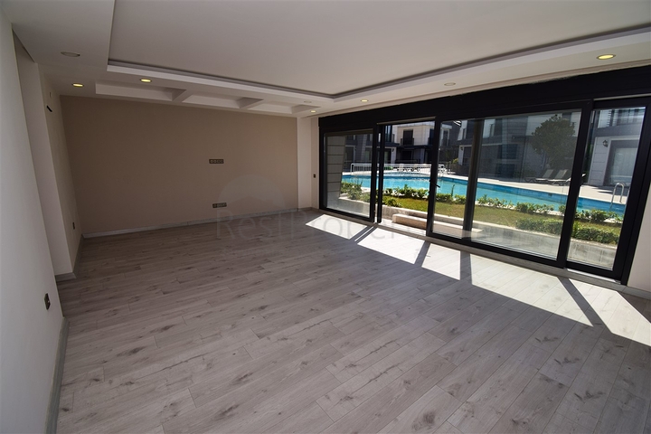 Вилла планировки 6+2 в микрорайоне Моллаюсуф - Анталия 