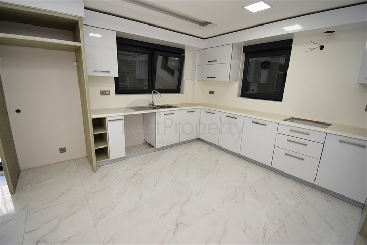 Вилла планировки 6+2 в микрорайоне Моллаюсуф - Анталия 