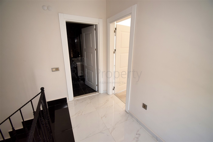 Вилла планировки 6+2 в микрорайоне Моллаюсуф - Анталия 