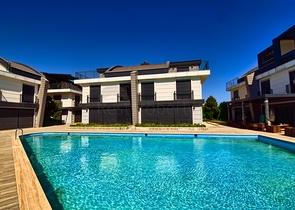 Вилла планировки 6+2 в микрорайоне Моллаюсуф - Анталия 