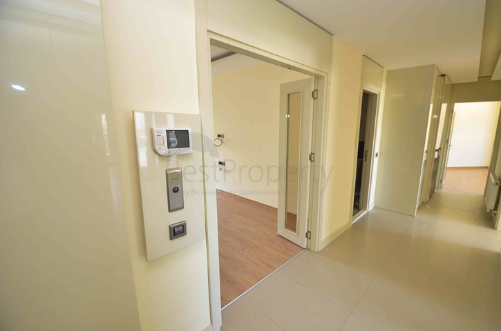 Квартира планировки 2+1 в районе Лара - Анталия 