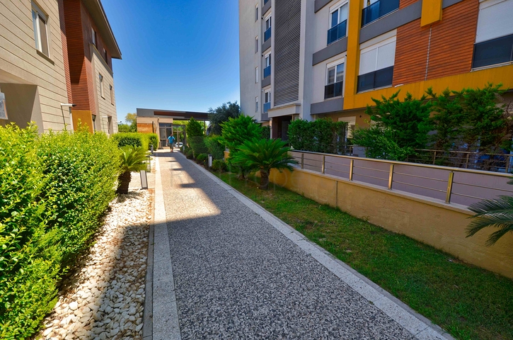 Квартира планировки 2+1 в районе Лара - Анталия 