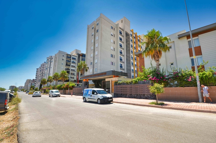 Квартира планировки 2+1 в районе Лара - Анталия 