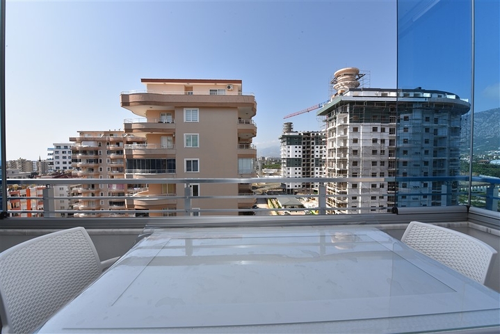 Меблированный пентхаус в комплексе