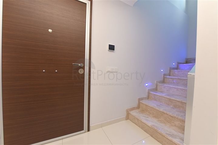 Меблированный пентхаус в комплексе