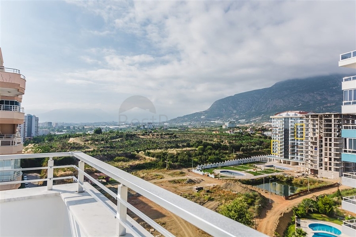 Меблированный пентхаус в комплексе