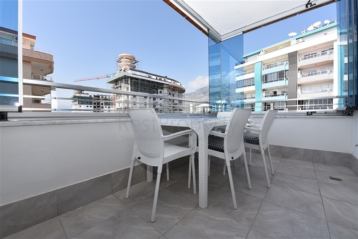 Меблированный пентхаус в комплексе