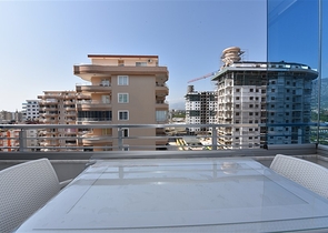 Меблированный пентхаус в комплексе