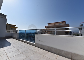 Меблированный пентхаус в комплексе