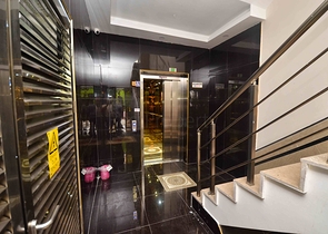 Просторная квартира планировки 3+1 в центре города Анталия