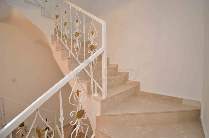 Виллы класса люкс , планировки 5+2 в микрорайоне Сарысу - Анталия 