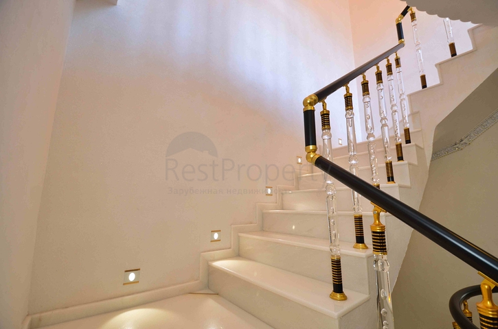 Виллы класса люкс , планировки 5+2 в микрорайоне Сарысу - Анталия 