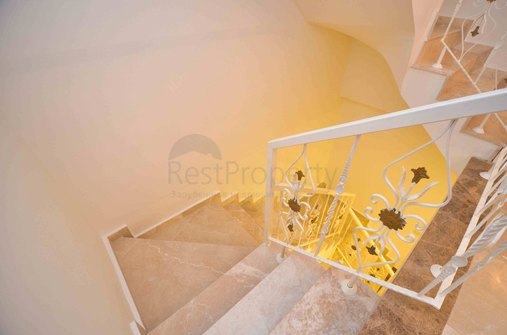 Виллы класса люкс , планировки 5+2 в микрорайоне Сарысу - Анталия 