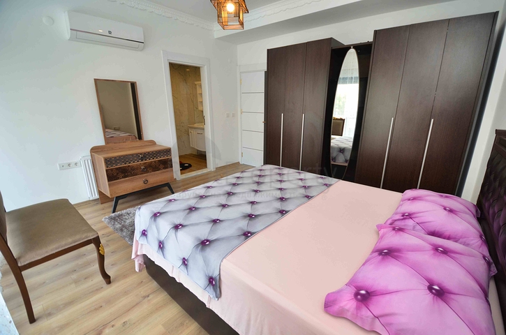 Виллы класса люкс , планировки 5+2 в микрорайоне Сарысу - Анталия 