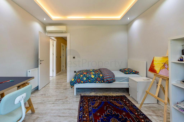 Квартира планировки 4+1 с мебелью в микрорайоне Унджалы - Анталия 