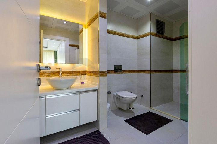 Квартира планировки 4+1 с мебелью в микрорайоне Унджалы - Анталия 