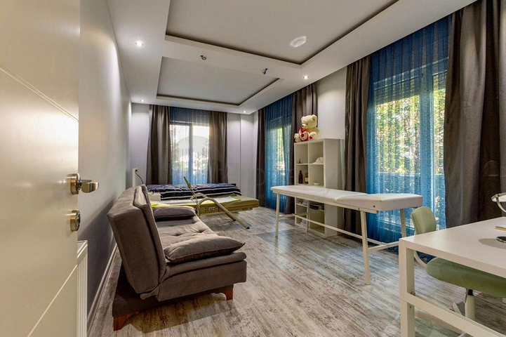 Квартира планировки 4+1 с мебелью в микрорайоне Унджалы - Анталия 