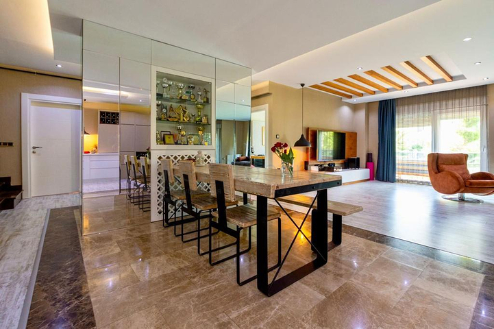 Квартира планировки 4+1 с мебелью в микрорайоне Унджалы - Анталия 