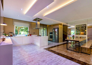 Квартира планировки 4+1 с мебелью в микрорайоне Унджалы - Анталия 