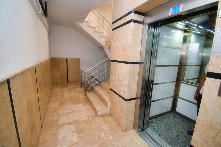 Квартира планировки 5+2 дуплекс в центре города Анталия