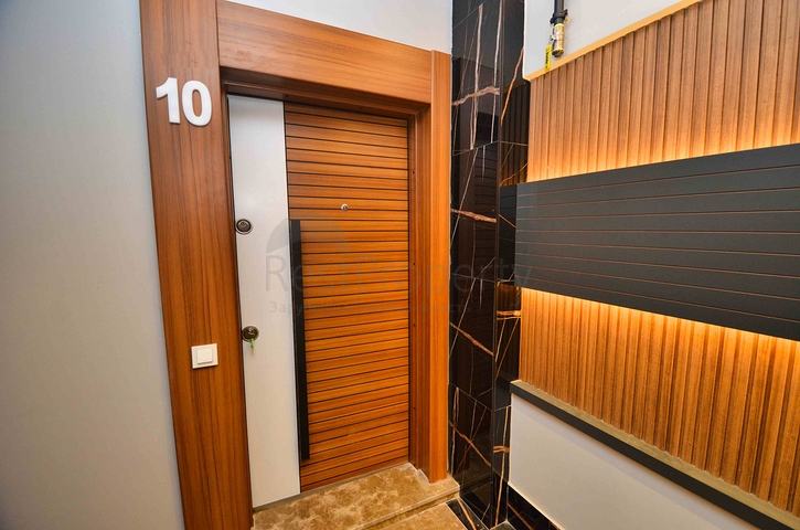 Квартиры планировки 4+1 в центре города Анталия 