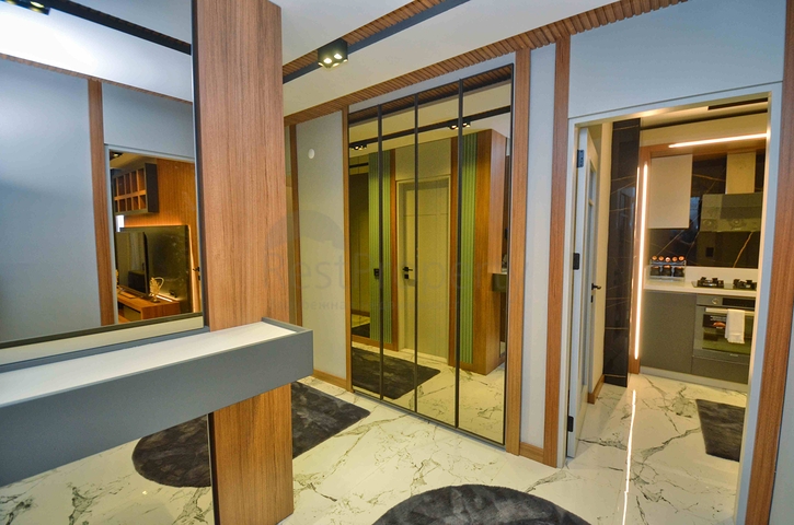 Квартиры планировки 4+1 в центре города Анталия 