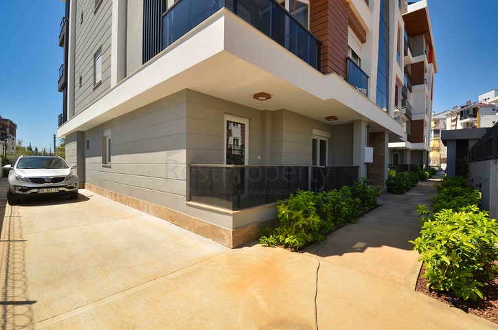 Квартиры планировки 4+1 в центре города Анталия 