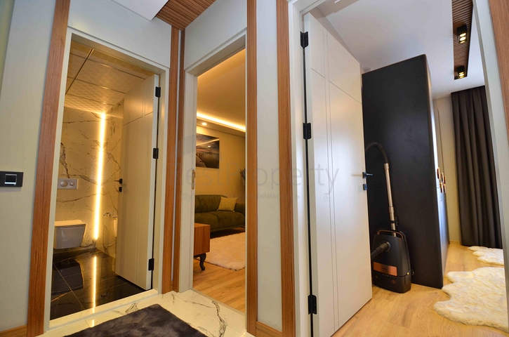 Квартиры планировки 4+1 в центре города Анталия 