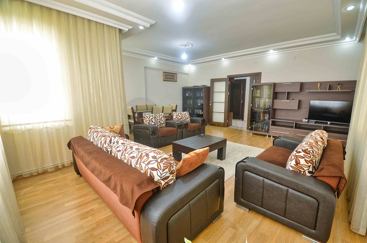 Квартира планировки 3+1 в районе Лара - Анталия 