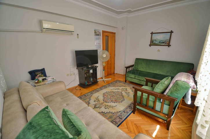 Квартира просторной планировки 3+1 в районе Лара - Анталия 