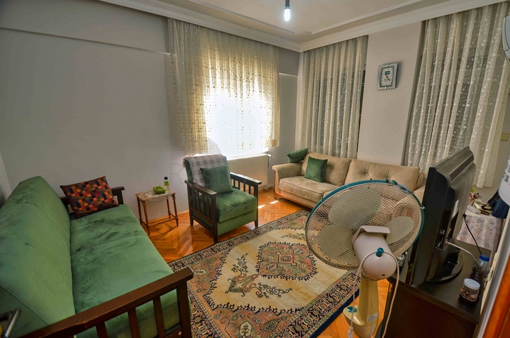 Квартира просторной планировки 3+1 в районе Лара - Анталия 