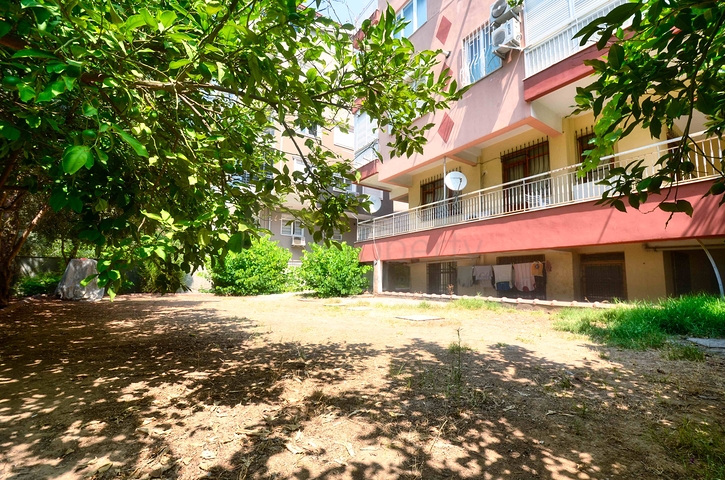 Квартира просторной планировки 3+1 в районе Лара - Анталия 