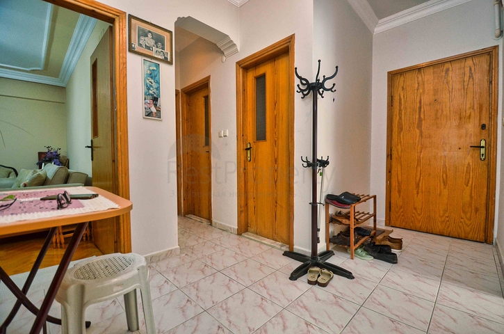 Квартира просторной планировки 3+1 в районе Лара - Анталия 