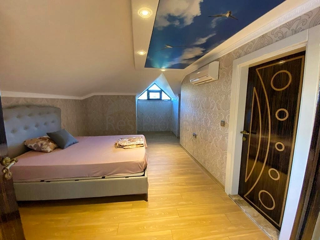 Просторная вилла планировки 6+1 в районе Кемер - Анталия 