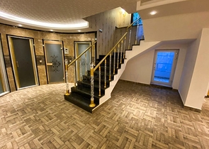 Просторная вилла планировки 6+1 в районе Кемер - Анталия 