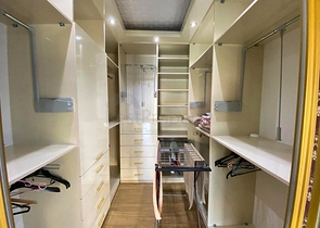 Просторная вилла планировки 6+1 в районе Кемер - Анталия 