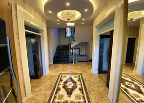 Просторная вилла планировки 6+1 в районе Кемер - Анталия 