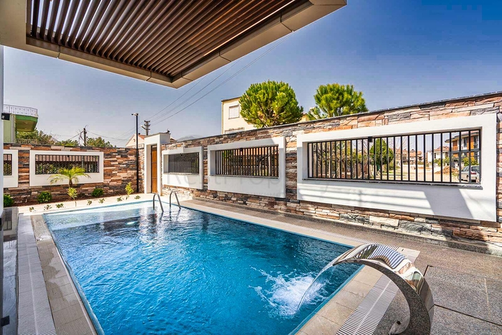 Просторная вилла планировки 6+1 в районе Дошемеалты - Анталия 