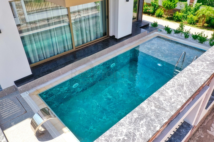 Просторная вилла планировки 6+1 в районе Дошемеалты - Анталия 