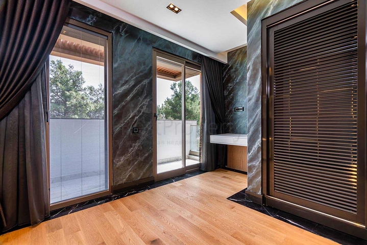 Просторная вилла планировки 6+1 в районе Дошемеалты - Анталия 