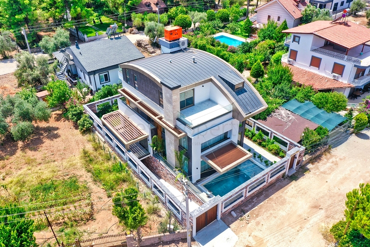 Просторная вилла планировки 6+1 в районе Дошемеалты - Анталия 