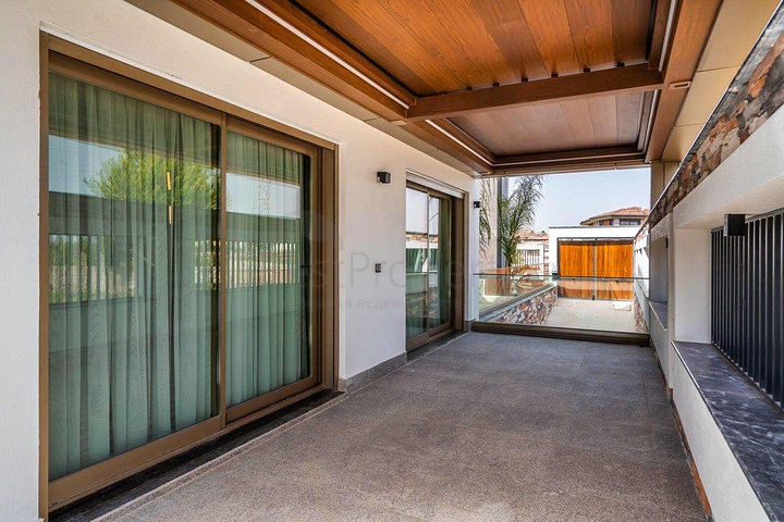 Просторная вилла планировки 6+1 в районе Дошемеалты - Анталия 