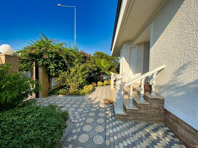 Вилла планировки 6+1 в районе Кемер - Анталия 