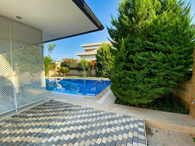 Вилла планировки 6+1 в районе Кемер - Анталия 