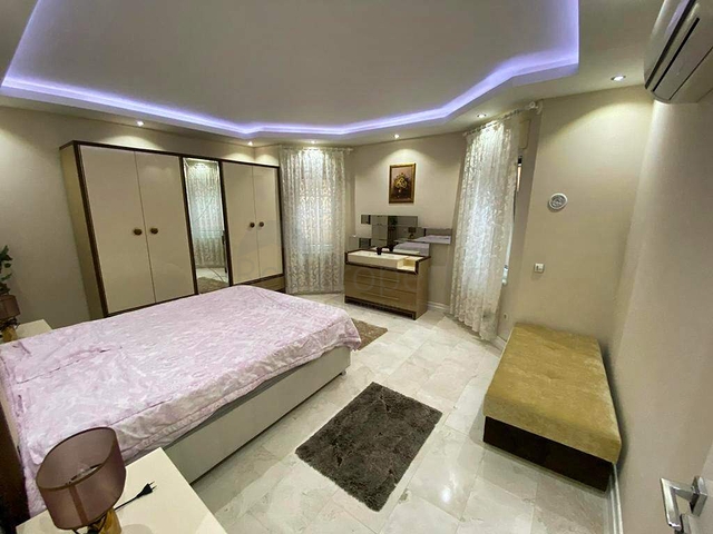 Вилла планировки 6+1 в районе Кемер - Анталия 