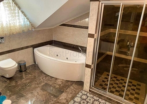 Вилла планировки 6+1 в районе Кемер - Анталия 